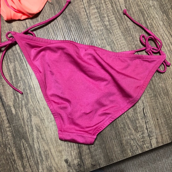 Bundle of 3 bikini bottoms, S/M - Picture 3 of 7